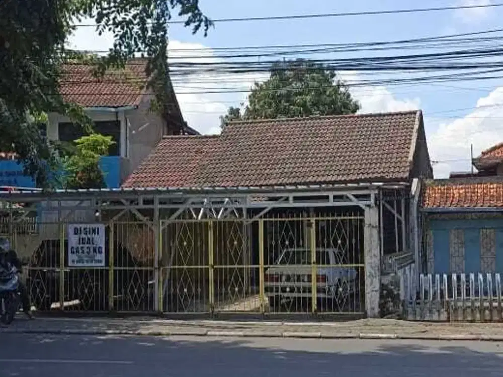 Dijual Rumah Tua di Ujungberung Bandung, di Mainroad Bisa untuk Usaha