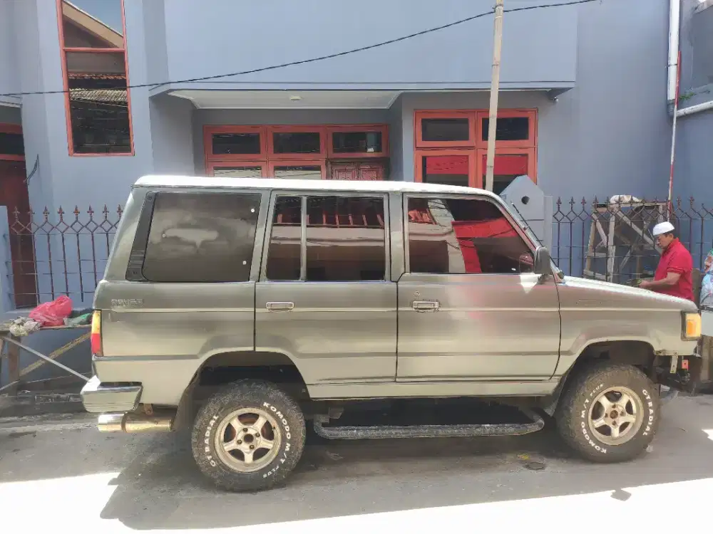 Kijang Rover 1991