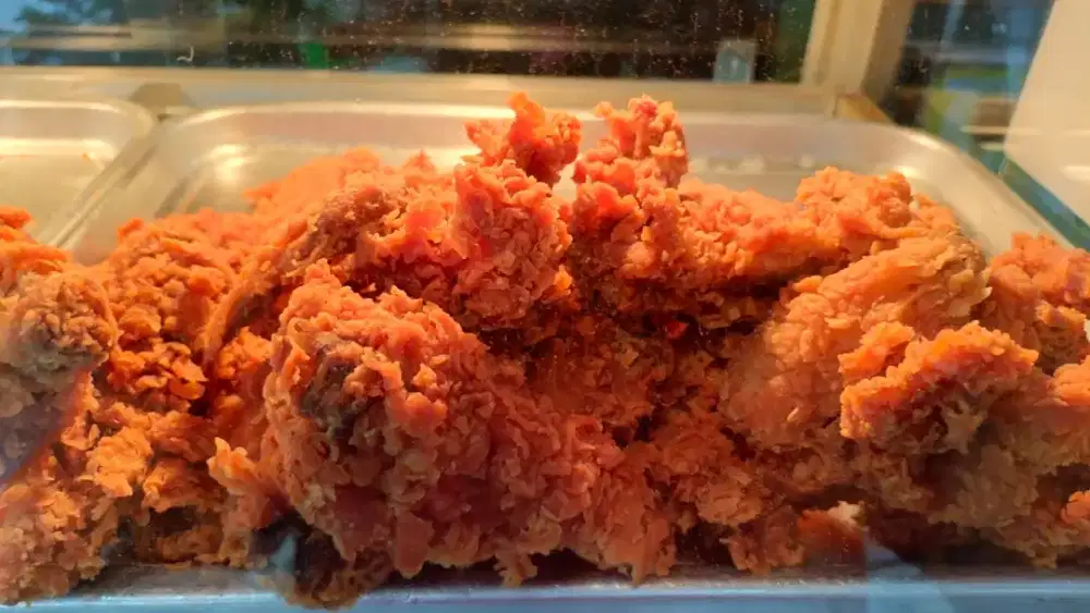 BERPENGALAMAN GORENG AYAM TEPUNG