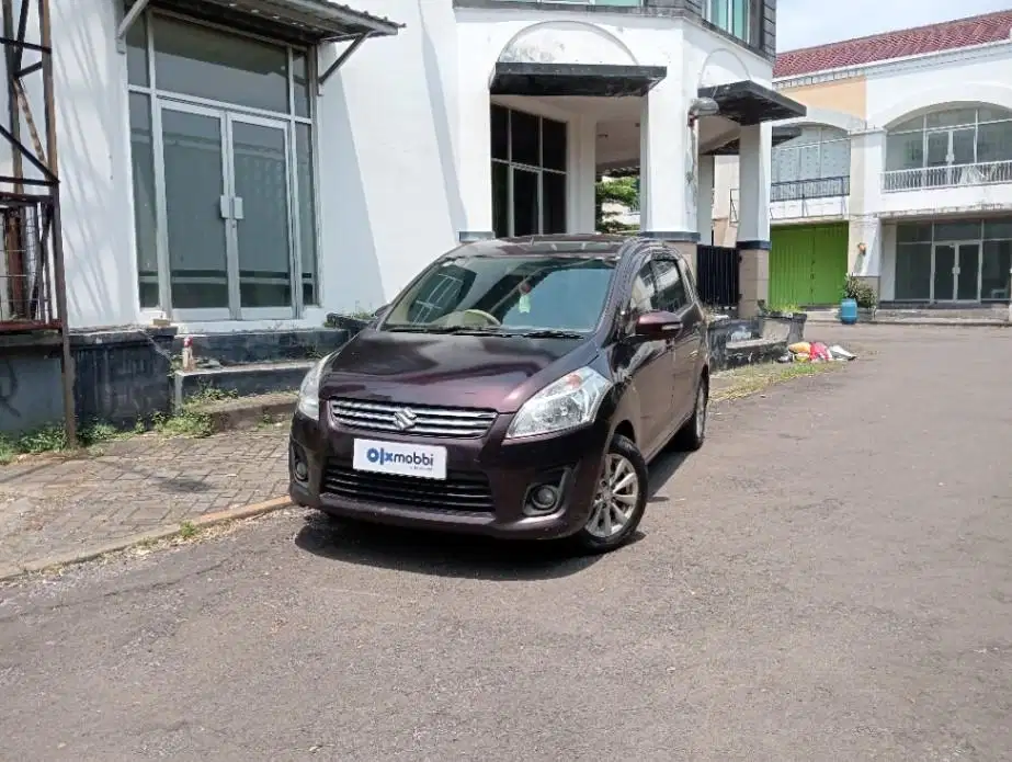 DP Rendah - SUZUKI ERTIGA 1.4 GL BENSIN M/T 2014 MERAH