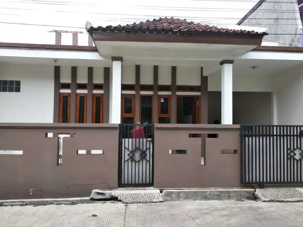 Dijual Rumah Tenang & Nyaman di Komplek Pasir Pogor Bandung,Strategis