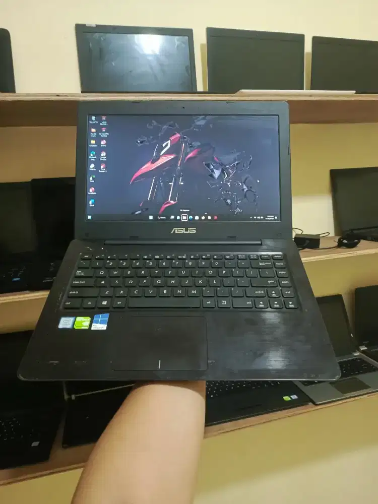 Asus X456UF Series Core i5 Skylike Gen 6 Dual Vga Batre Awet