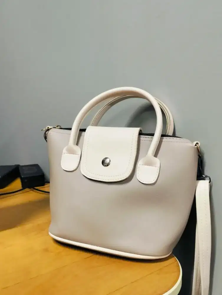 Tas 2 in 1 Fashionable Cocok untuk Sehari Hari