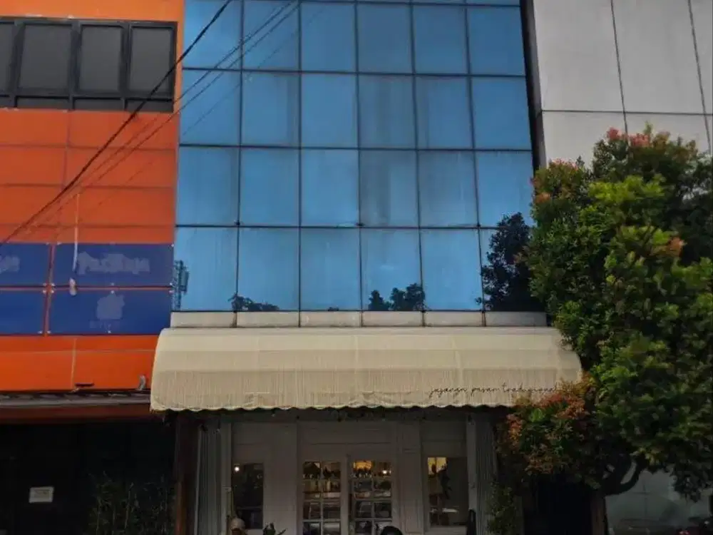 Disewakan Ruko siap pakai 3Lt plus basement di Pasar Minggu,Jaksel