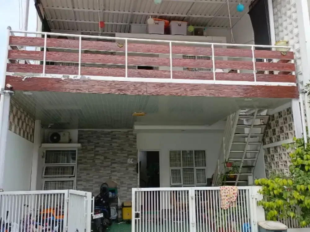 Dijual  rumah 2 lantai puri Cisaranten Arcamanik Antapani Bandung