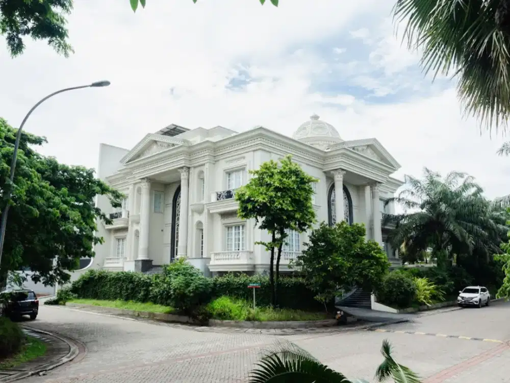 Dijual Rumah PIK Ebony Golf Uk1200m² View Danau , full Marmer Italy at Jakarta Utara