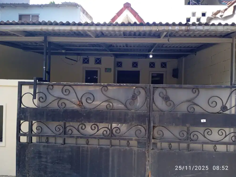 Disewakan rumah 2 kt lokasi strategis