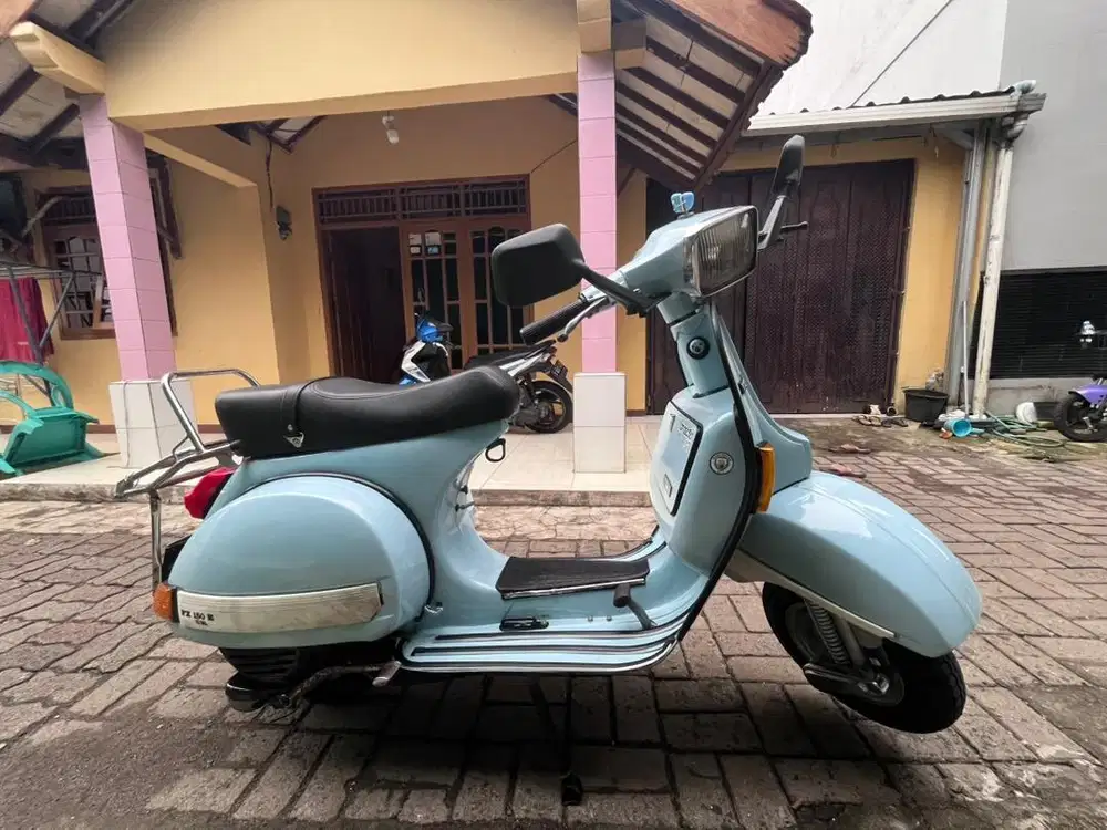 Dijual Vespa PS TV tahun 1983 murah