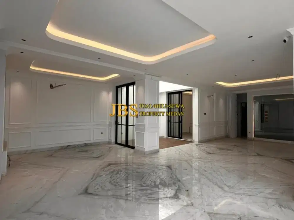 Dijual Rumah 2 Tingkat di Komplek Graha Metropolitan Jalan Kapten Sumarsono