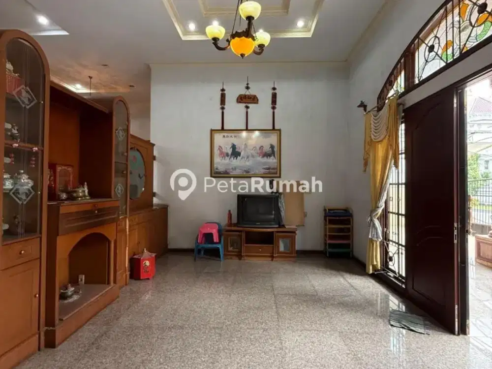 DIJUAL VILLA KOMPLEK CEMARA ASRI-MEDAN ESTATE (indra & vincent)