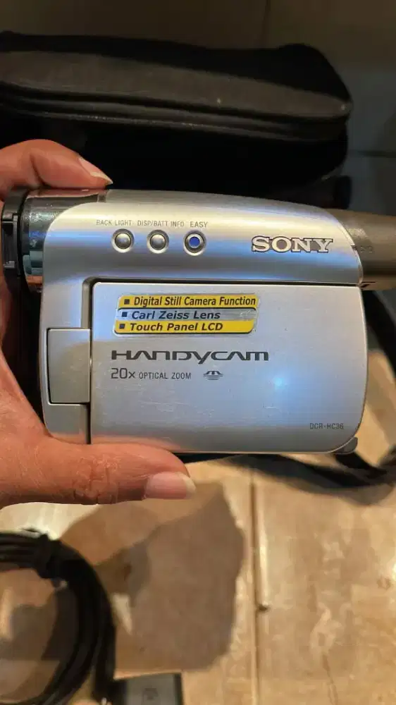 HandyCam SONY DCR-HC36E
