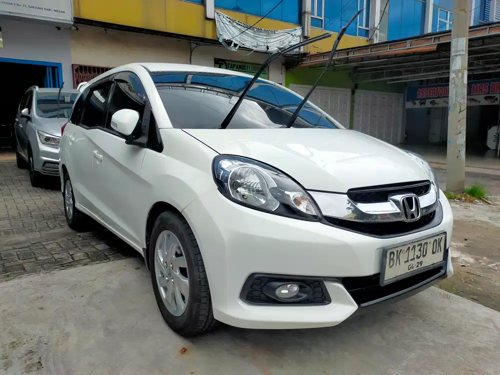 Mobilio E CVT 2014 DP 7 JUTA