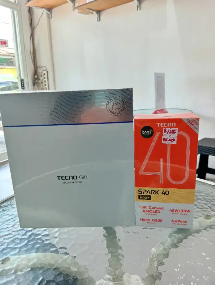 2JTA'AN TECNO SPARK 40PRO+ RAM 8GB ROM 256GB, FREE GIFT BOX TERBATAS