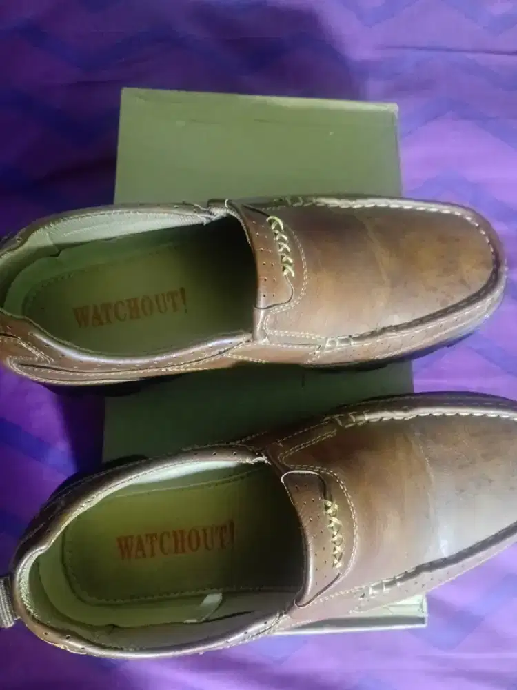 Jual cepat sepatu merk watchout