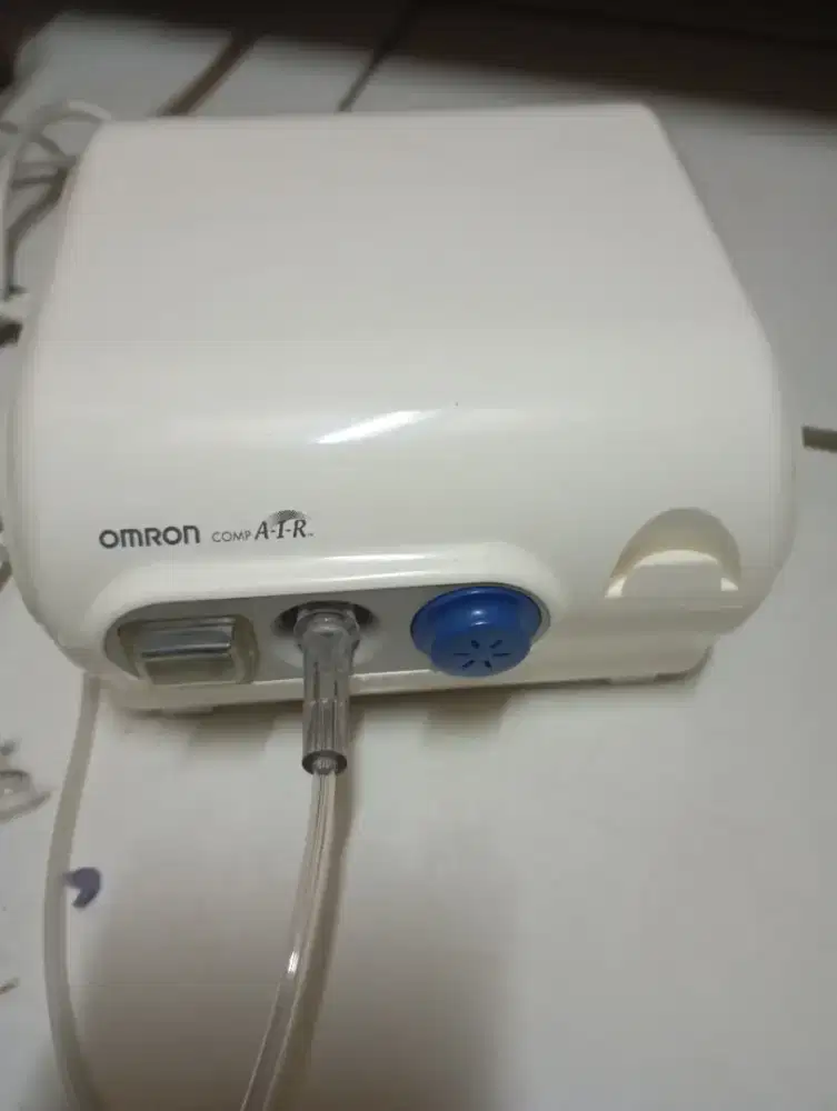 Omron alat bantu pernafasan 
Model NE C28