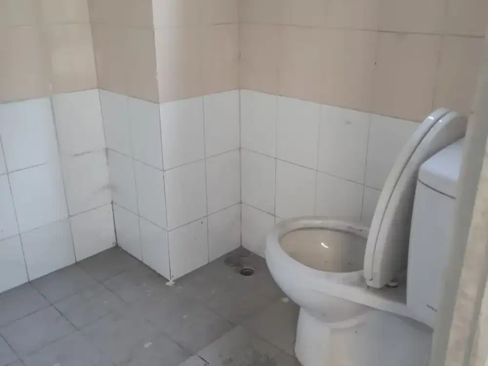 Gudang rapih siap pakai Marunda Center