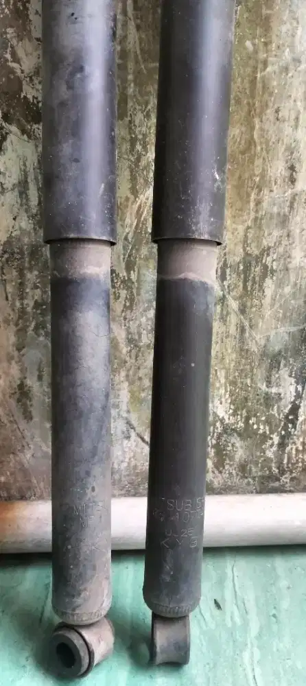 Shock breaker belakang L300,katana, kijang, zebra