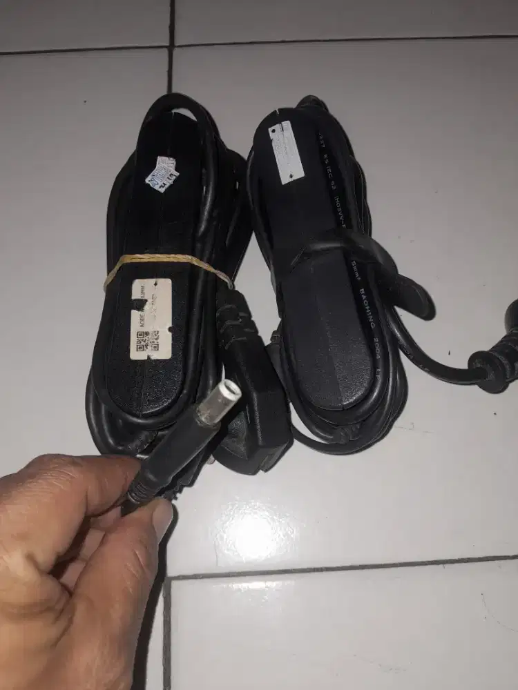 ADAPTOR ORI LAPTOP DELL