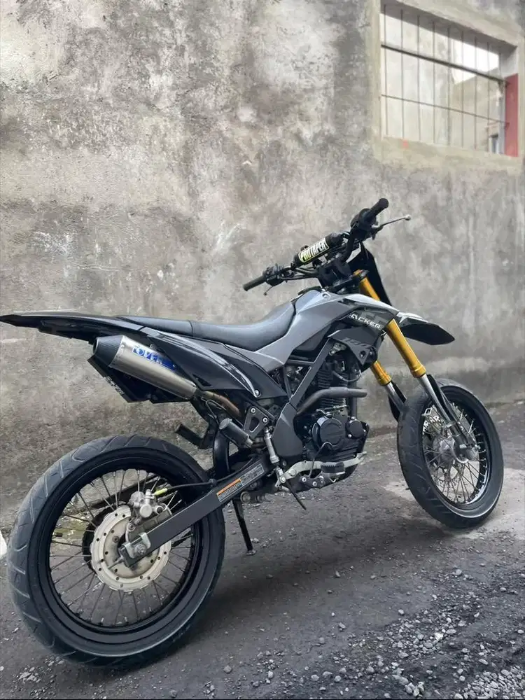 D tracker 2022  bintang dewata motor