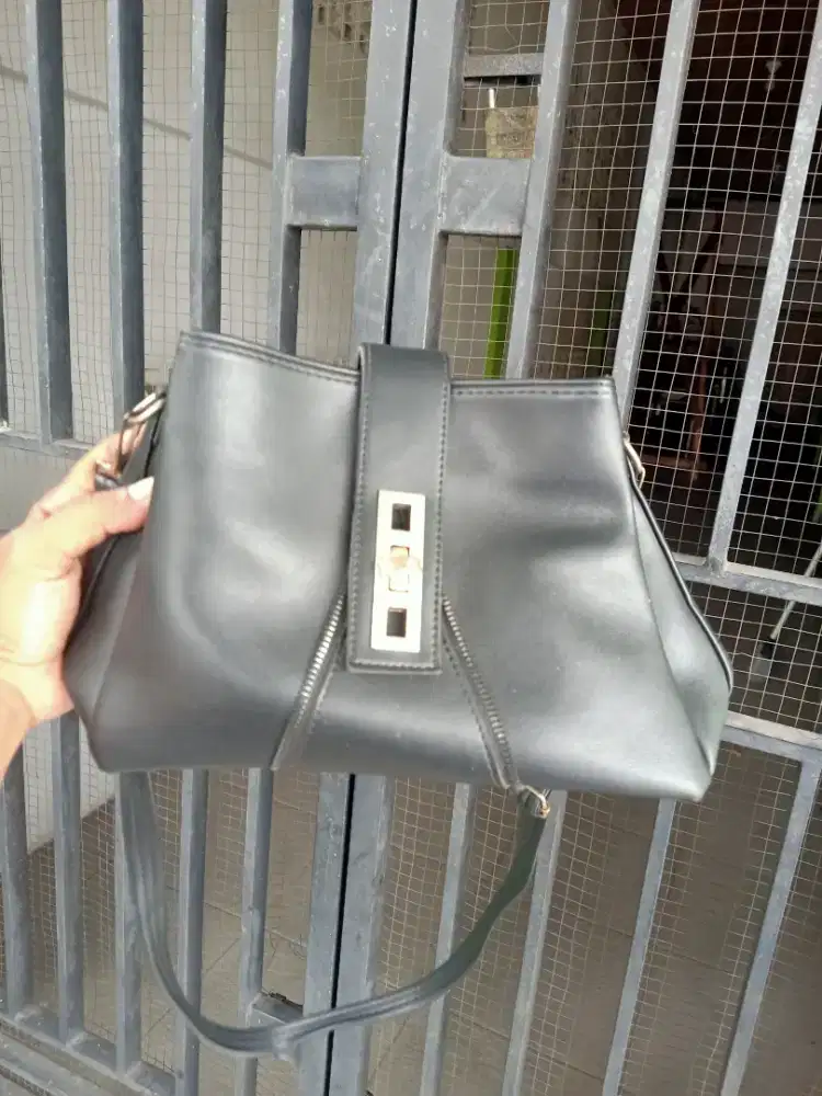 Di jual semua tas di foto murah aja wa dan hp