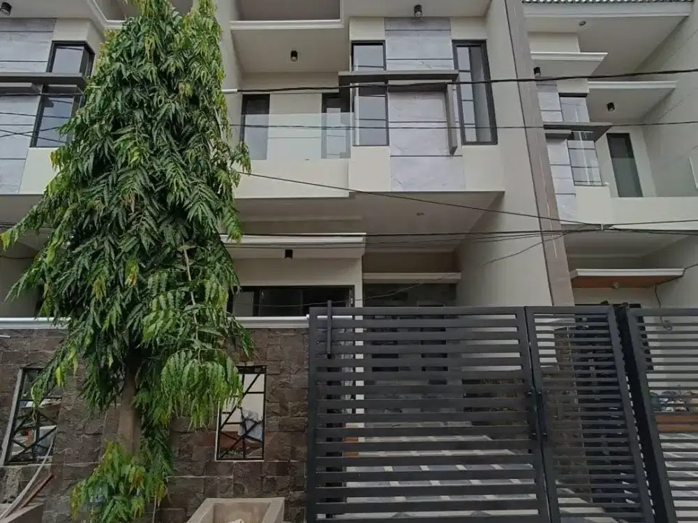 Rumah Baru Murah, Area Mulyosari, Row Jalan 3 Mobil Longgar