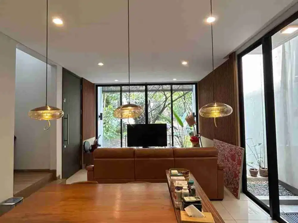 RUMAH MEWAH QUANTUM SERENIA HILLS LEBAK BULUS SIAP HUNI