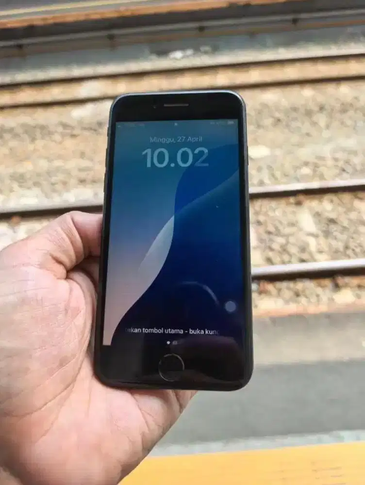 Iphone SE 2 2020 128 GB mulus inter