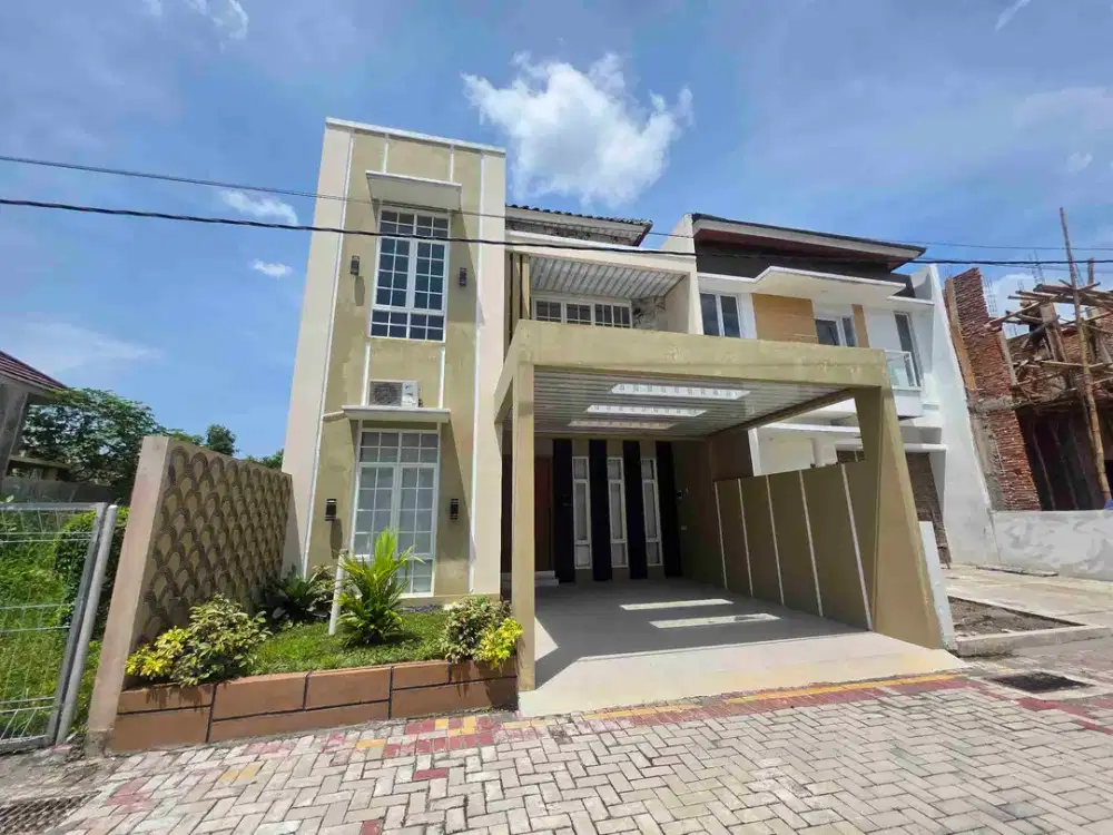 rumah baru cluster 2lantai siap huni dekat bandara akses 9mter lokasi colomadu