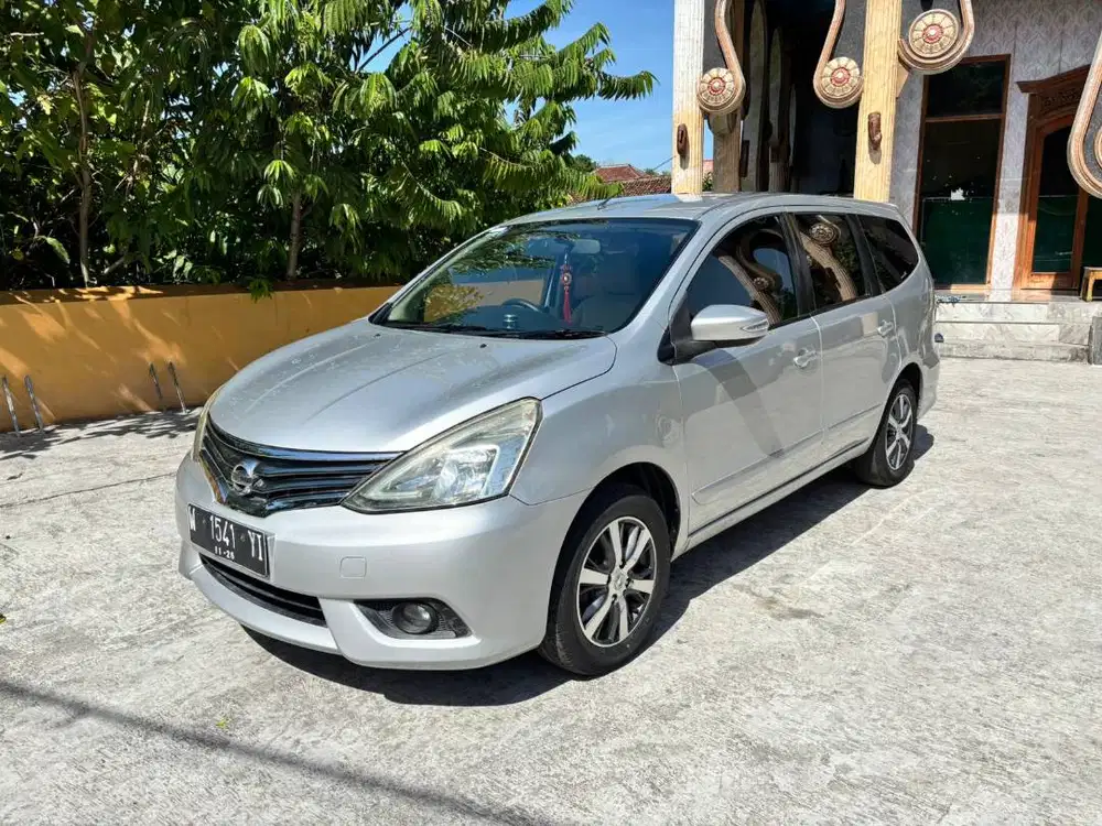 2016 nissan Grand Livina 1.5 XV Plat W alexsandra mobil bekas sekoto