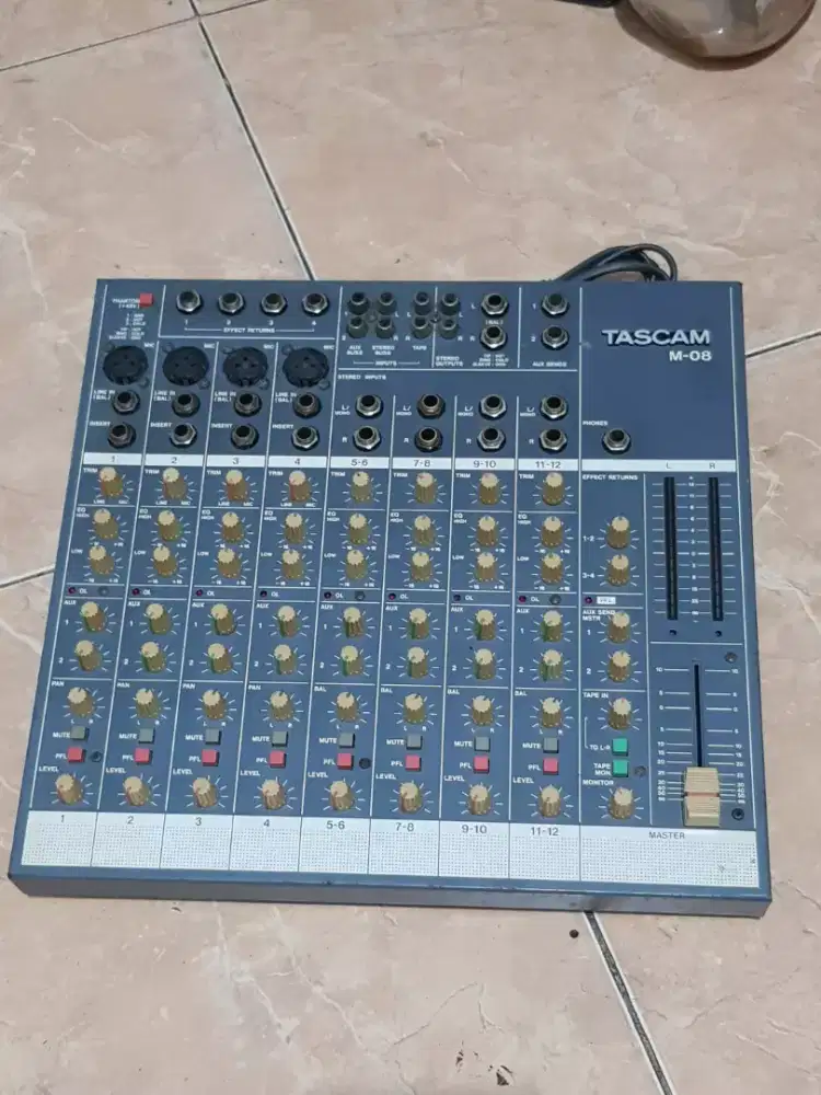 Mixer Tascam M-08 made in Japan