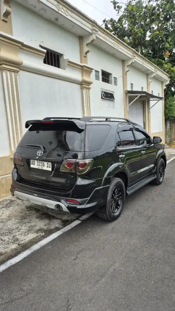 Fortuner 2.7 G TRD Sportivo 2012 matic bensin