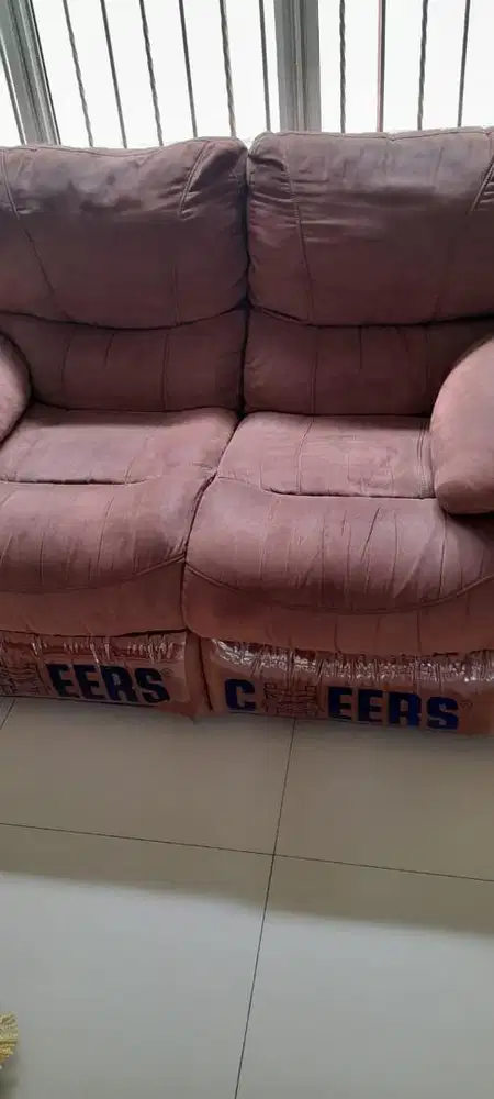 Sofa rebahan 2 bangku kulit suede