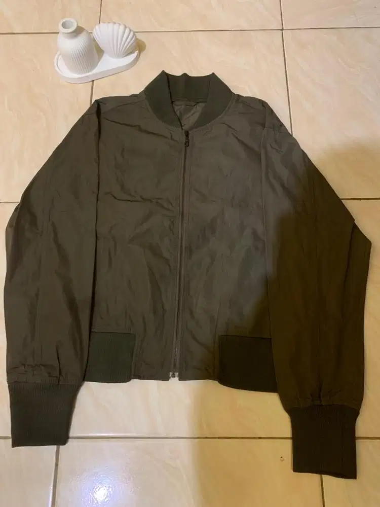 Jual Jaket Bomber Unisex Hijau Army