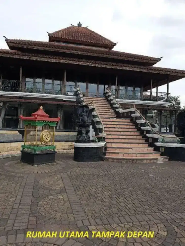 Dijual  ex rumah makan joglo ukir asli Jepara di Maindroad Sumedang