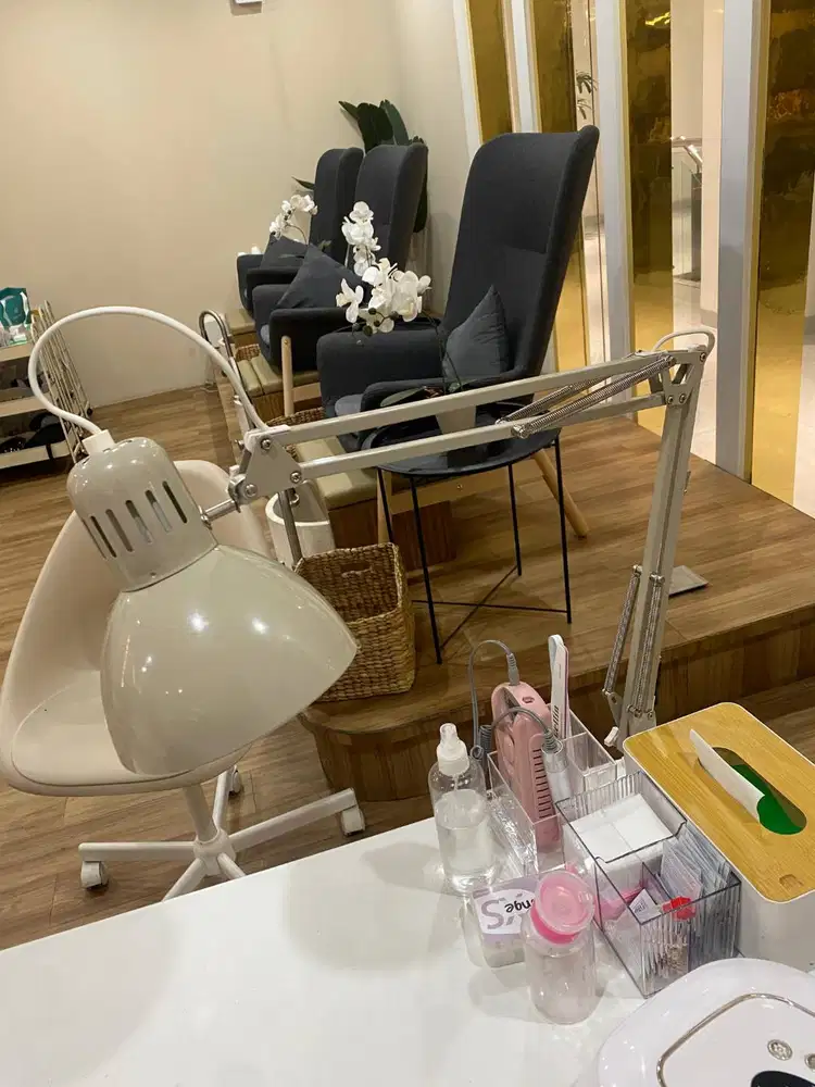 Lampu Nails - Bekas Salon (Lampu Meja Belajar)