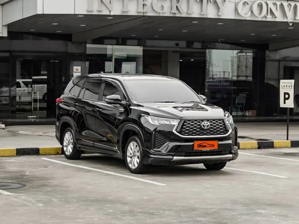 TOYOTA INNOVA ZENIX V HYBRID MODELISTA METIC 2024