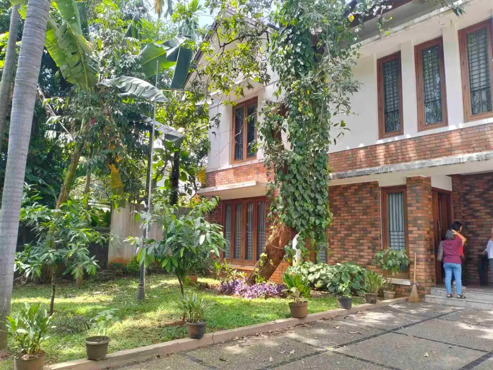 Dijual Rumah Murah di Bawah NJOP LT 650 mtr Kemang Pratama Jakarta Selatan