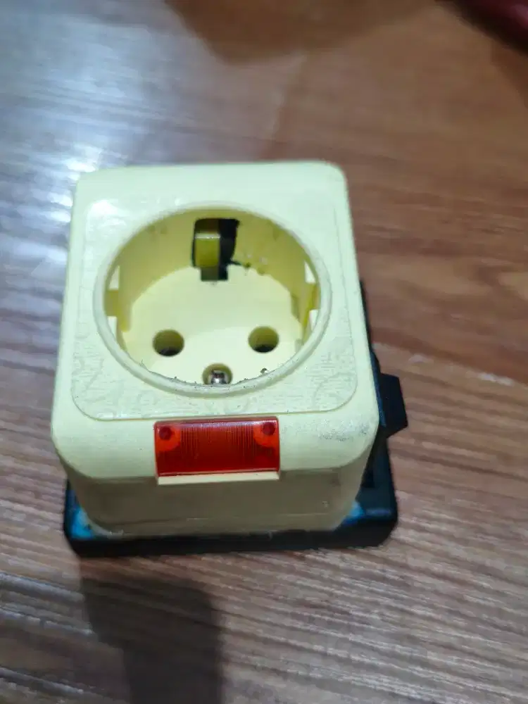 Stop kontak Emergency