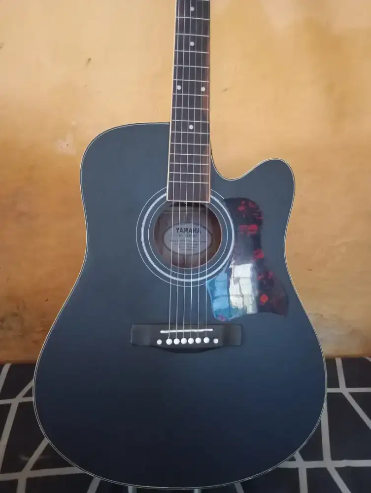 Gitar Yamaha F - 1000
