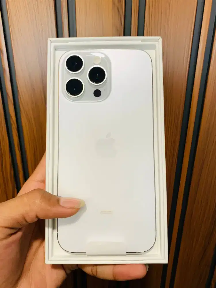 iPhone 16 pm white titanium 256gb iBox