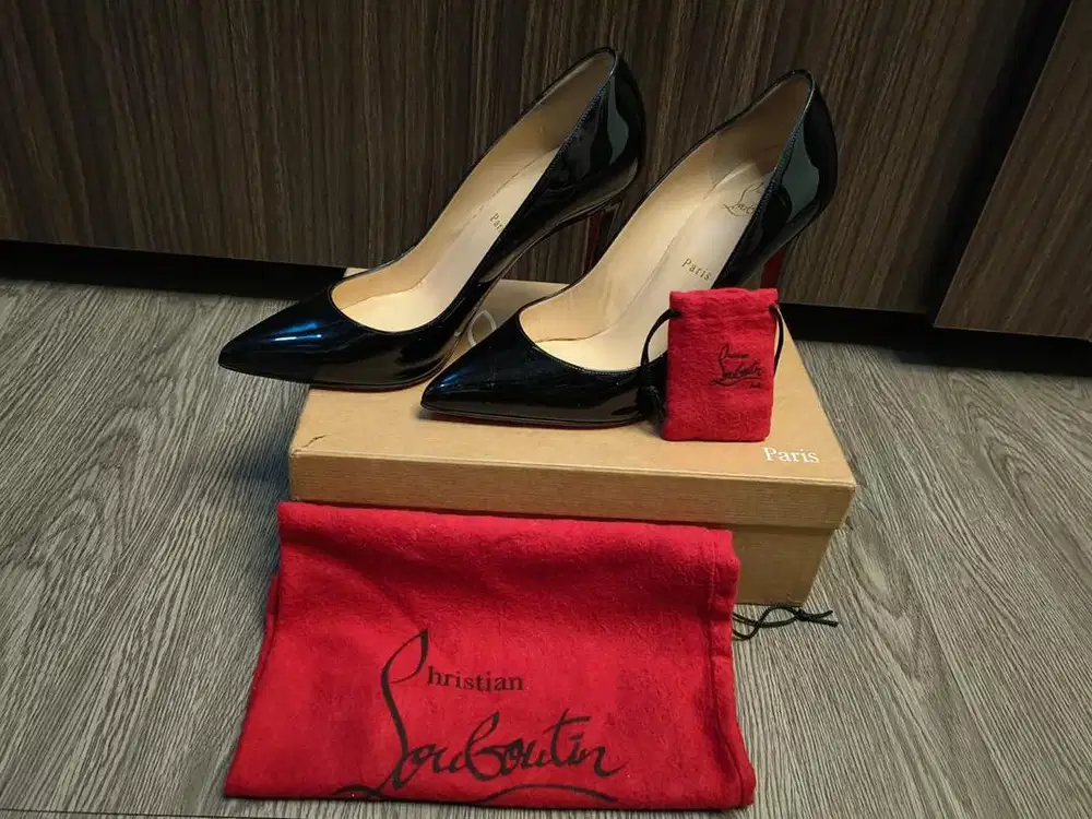 Christian Louboutin So Kate Pumps Black Patent Calf Leather