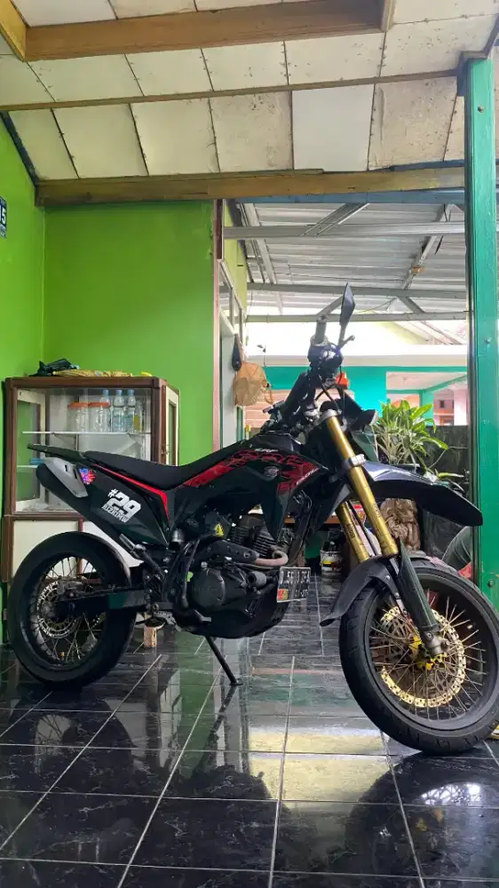 Crf 150L tahun 2022 black