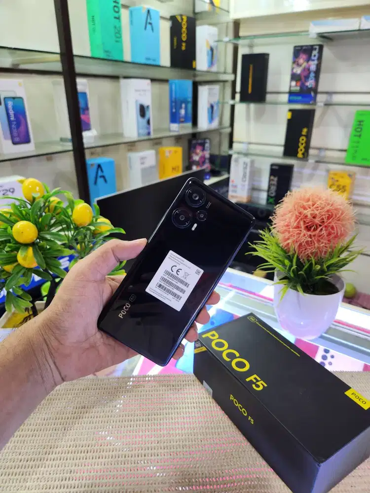 Poco F5 5G (12+12) 16Gb/ 256Gb Fullset Mulus Original 100% Bergaransi