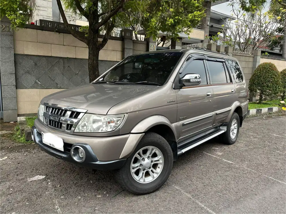 ANTIK ISUZU PANTHER 2013 GRAND TOURING MT MANUAL 2014/2015 TURBO 2.5