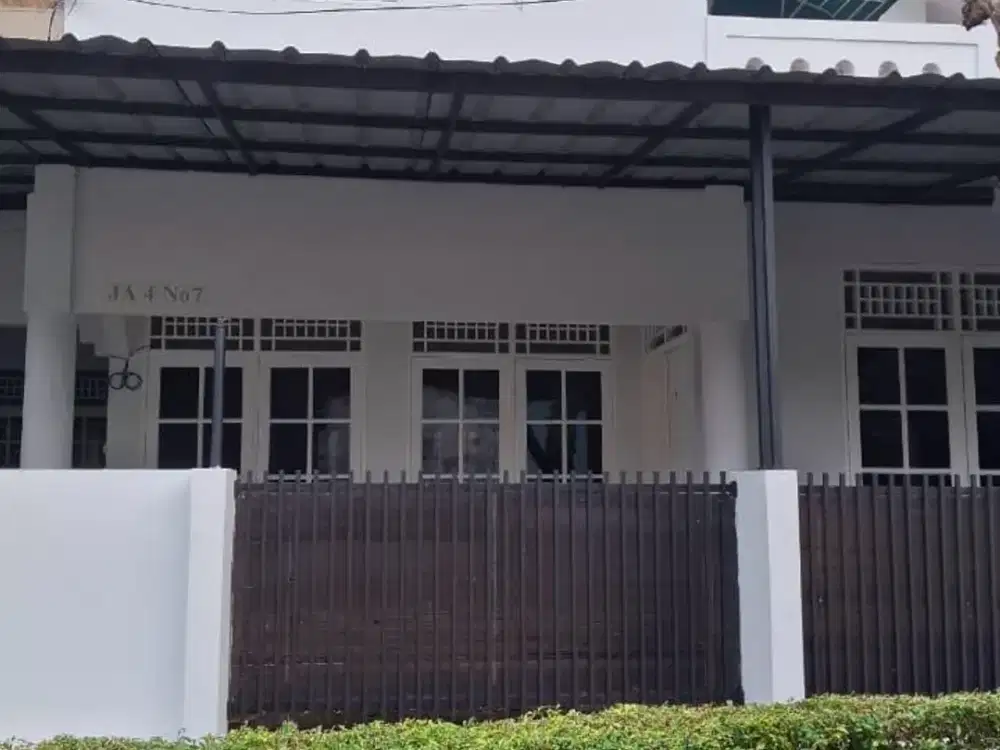 DISEWAKAN RUMAH 2 Lantai di Jl. Maleo , Bintaro Jaya , Tangerang