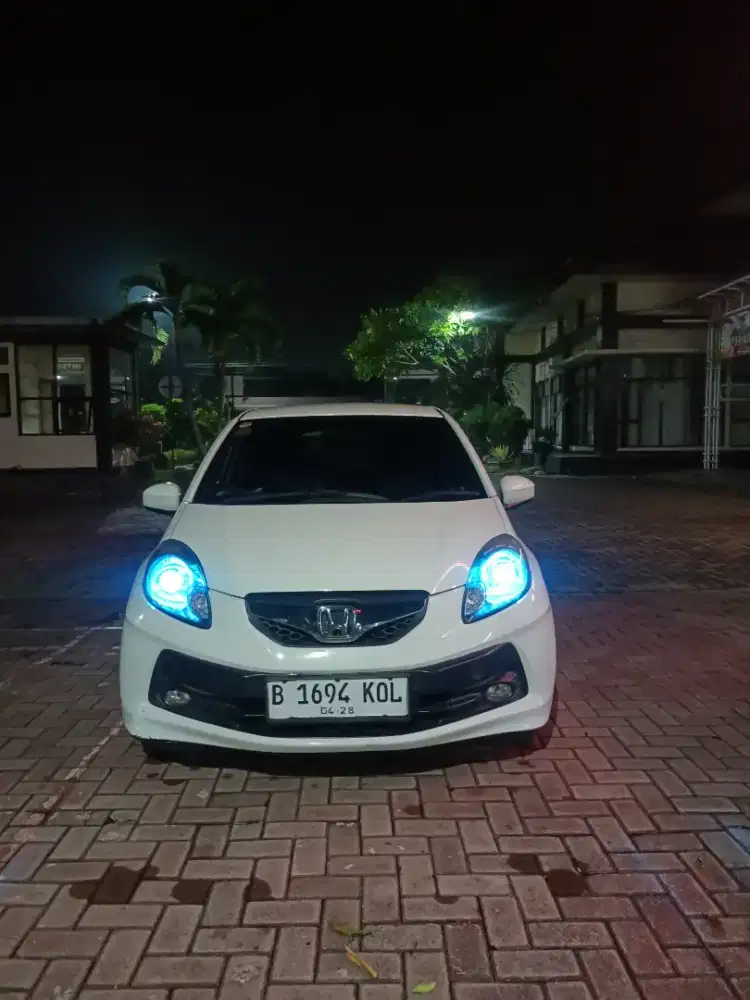 Honda Brio CBU 2012 Metic