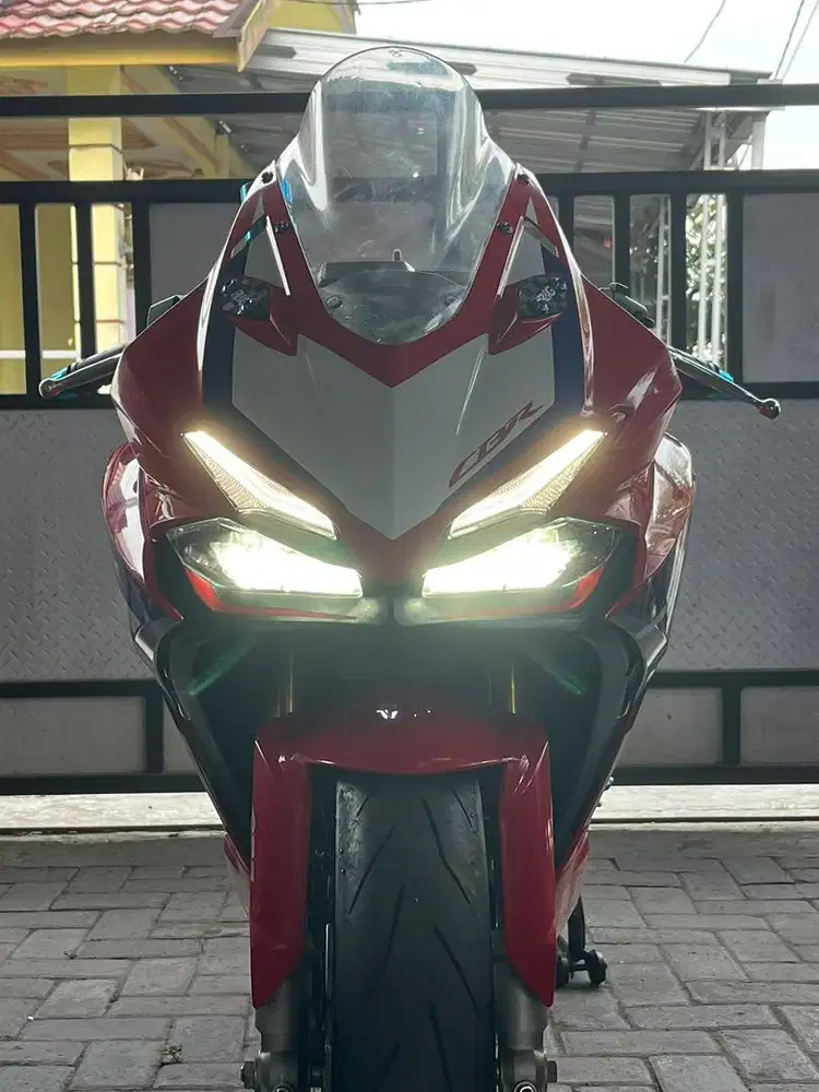 Dijual CBR 250RR Tricolor 2023 – Mesin Halus, Jarang Dipakai