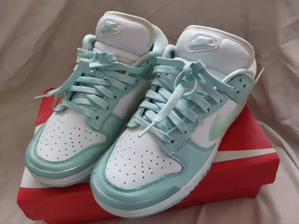 Sepatu Nike Dunk Low Twist size 7