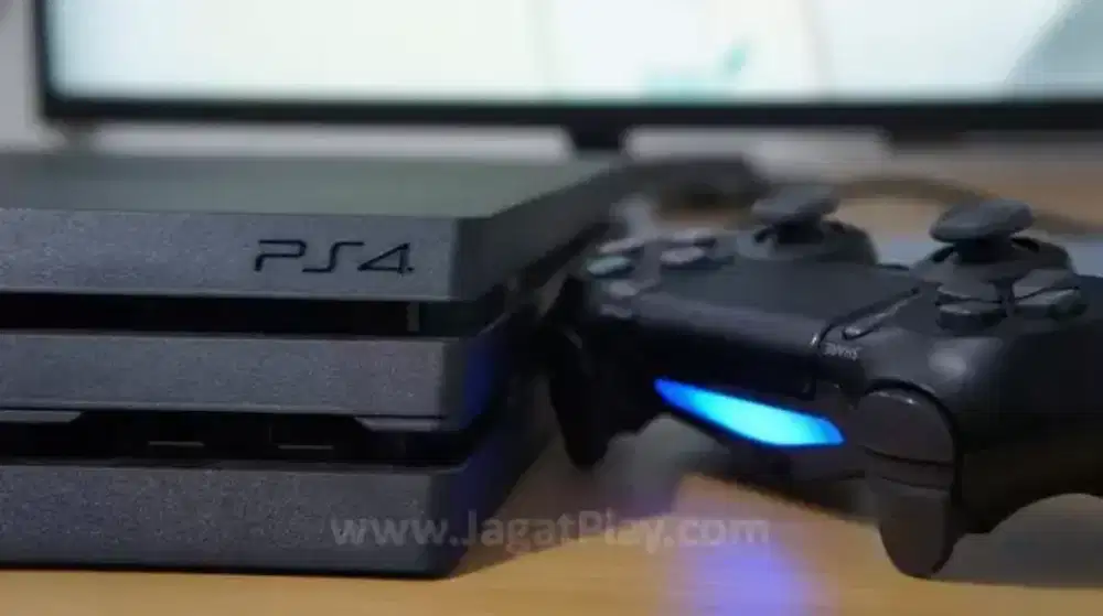 PS 4 kondisi bagus