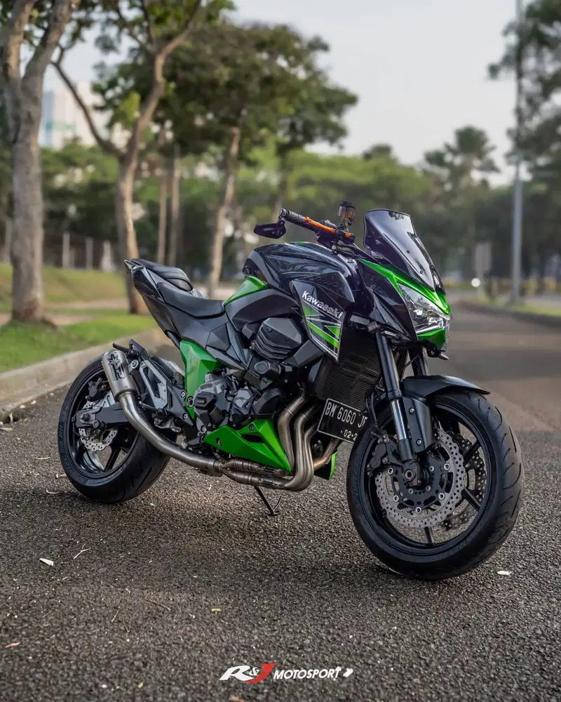 (Full Paper) Kawasaki Z800 Nik 2013 Warna Hijau Knalpot Racing